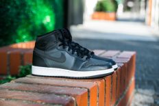 AIR JORDAN 1 RETRO HIGH GG (332148-004)