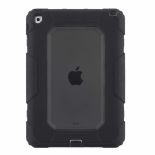 Griffin Survivor All-Terrain - Pancerne etui iPad 9.7" (2018/2017) (czarny/przydymiony)