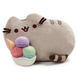 Pusheen - Maskotka z pucharkiem lodów (30 x 18 cm)