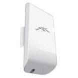 Ubiquiti Networks Ubiquiti NanoStation Loco M5 5GHz AirMax, 802.11a/n, 13 dBi Antenna, 23 dBm