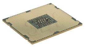 Intel Procesor Xeon E5-2630 v2 CM8063501288100 930056 (2600 MHz (min); 3100 MHz (max); LGA 2011)