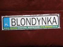 BLONDYNKA - TABLICZKA